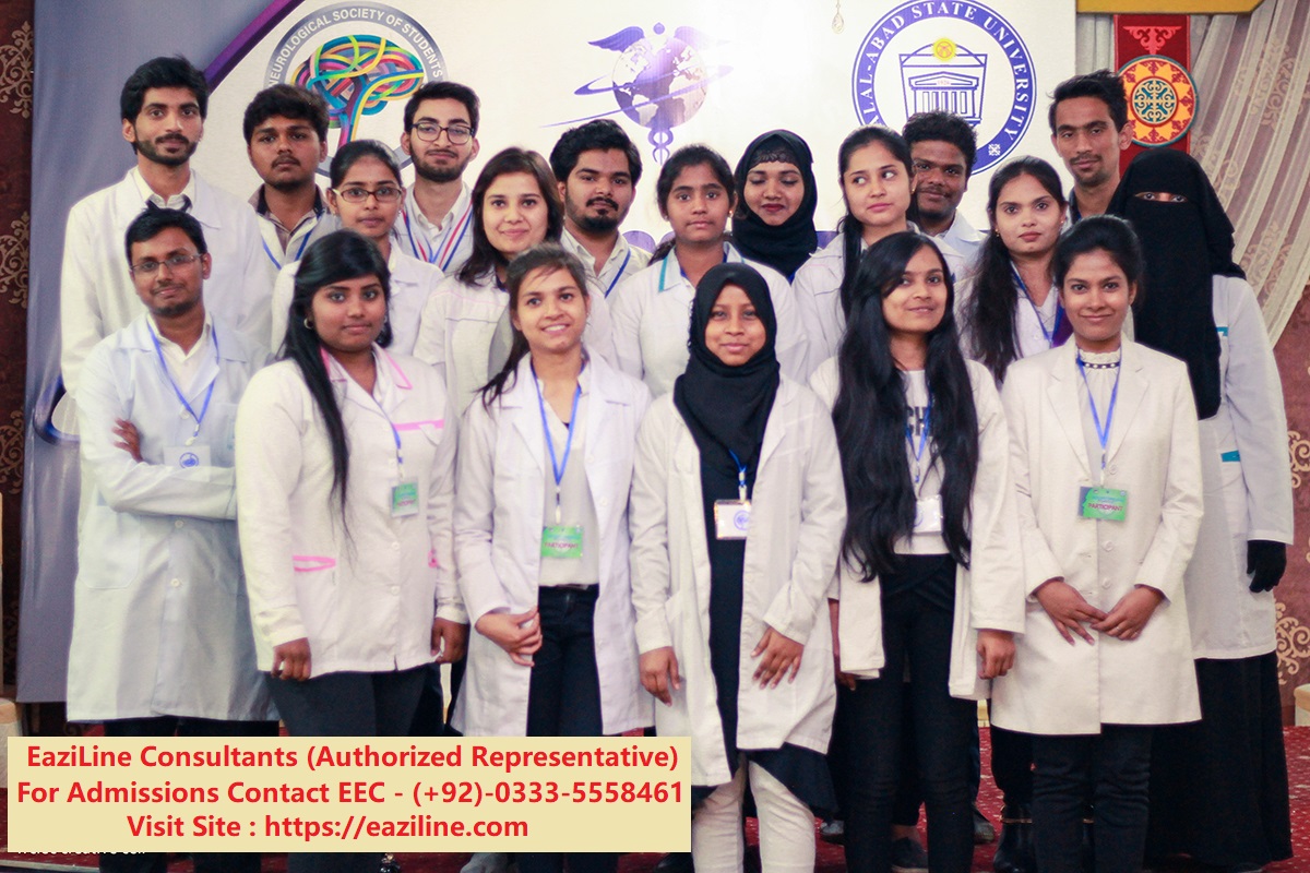 S_E_Mirza's tweet photo. #HireDoctorsNotStudents 
There are only 85000 doctors for the drastically growing 197 million population making the doctor patient ratio 1:1800.
This ratio should be 200:1000.
Kindly employ doctors who graduated from foreign countries to fight Covid-19 more efficiently. https://t.co/AETVl5YWy4