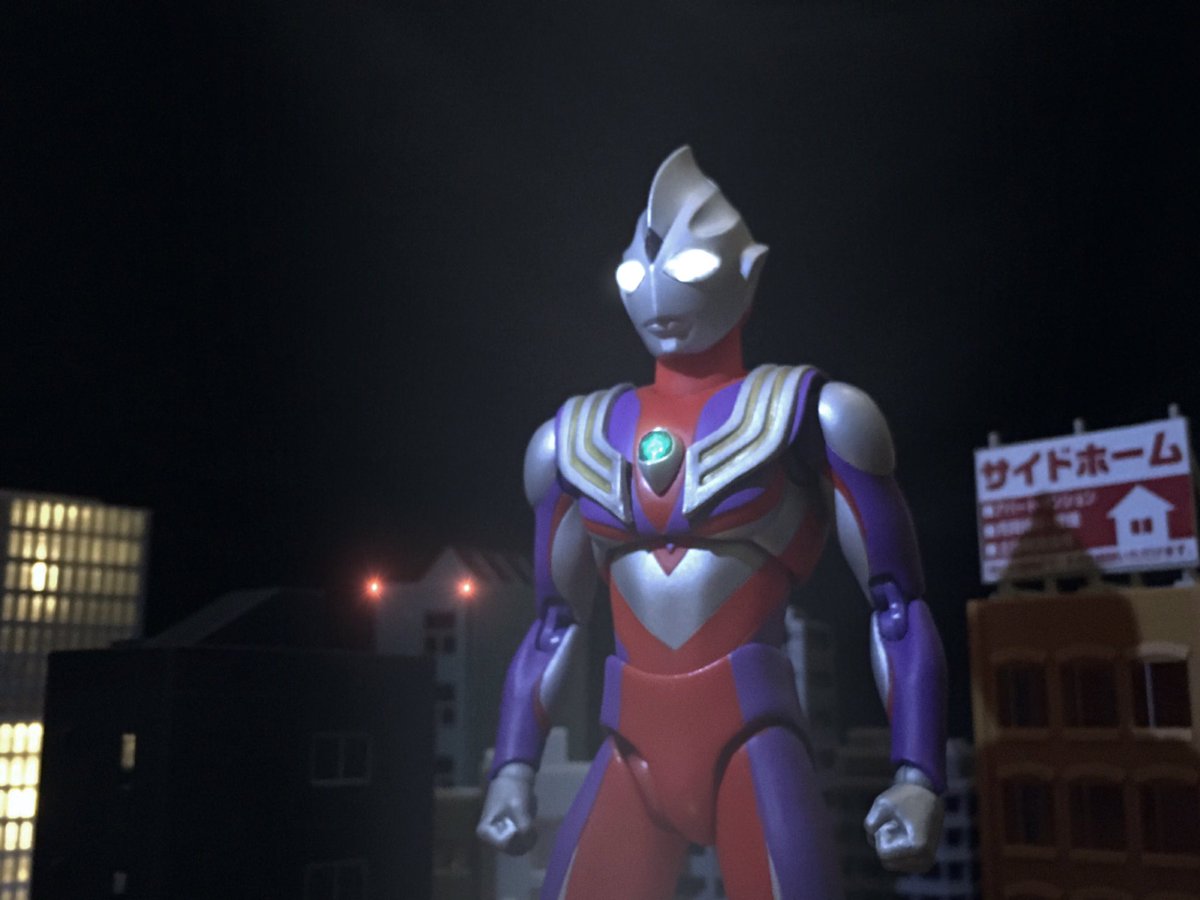 Uzivatel なつふま Na Twitteru そうか 今ハッキリわかった 7人の戦士最後の1人 それは 僕だったんだ この世界を 僕が守る 大丈夫か ダイゴ 立てるか 2人共 来てくれると信じてた ウルトラアクト写真部 アルティメットルミナス ちいさな