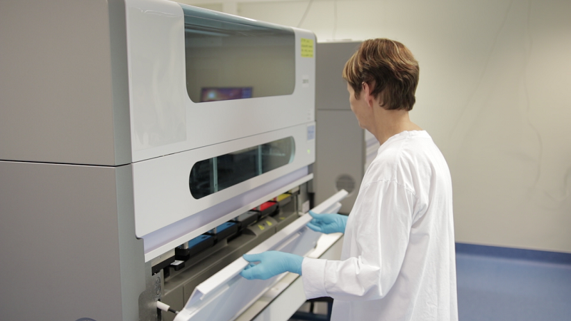 #Coronavirus | Vandaag zijn wij gestart met het testen van de eerste set monsters #COVID19. Ziekenhuizen, laboratoria, en zorginstellingen kunnen contact met ons opnemen➡️bit.ly/diagnostiekcor…