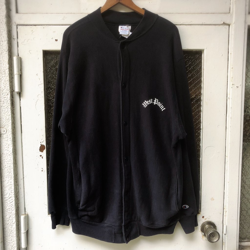 SPiKe_SPiCe's tweet photo. 90s champion reverse weave

ニューヨーク州ウェストポイントにある陸軍士官学校のプリント入り

ミリタリーのスナップカーディガンは本当に数少ないです。
色はダークネイビーっぽくて、雰囲気出る1着になります。

オススメです。

#SPiKe https://t.co/brRAK8IRqP
