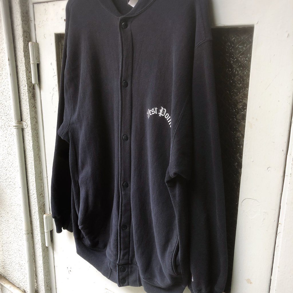 SPiKe_SPiCe's tweet photo. 90s champion reverse weave

ニューヨーク州ウェストポイントにある陸軍士官学校のプリント入り

ミリタリーのスナップカーディガンは本当に数少ないです。
色はダークネイビーっぽくて、雰囲気出る1着になります。

オススメです。

#SPiKe https://t.co/brRAK8IRqP