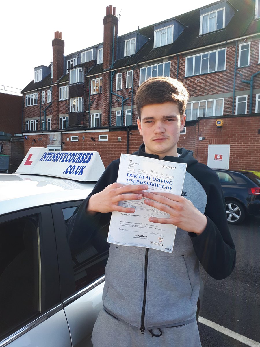 IntensiveCourse's tweet image. Congratulations to Joshua who passed their practical test with the help of Elaine at Intensive Courses