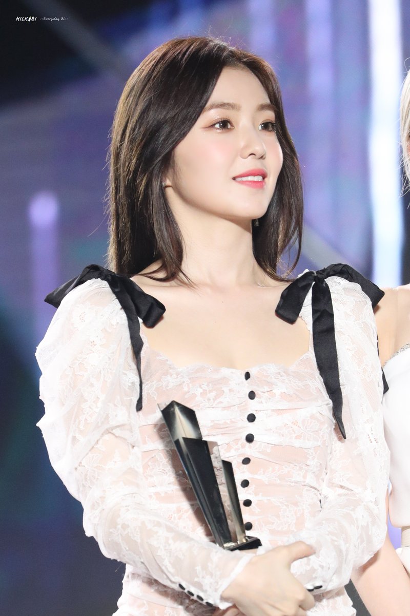Milkbi95's tweet photo. 191126 AAA
#아이린 #슬기 #웬디 #조이
#RedVelvet #레드벨벳 https://t.co/X43hBDvbws