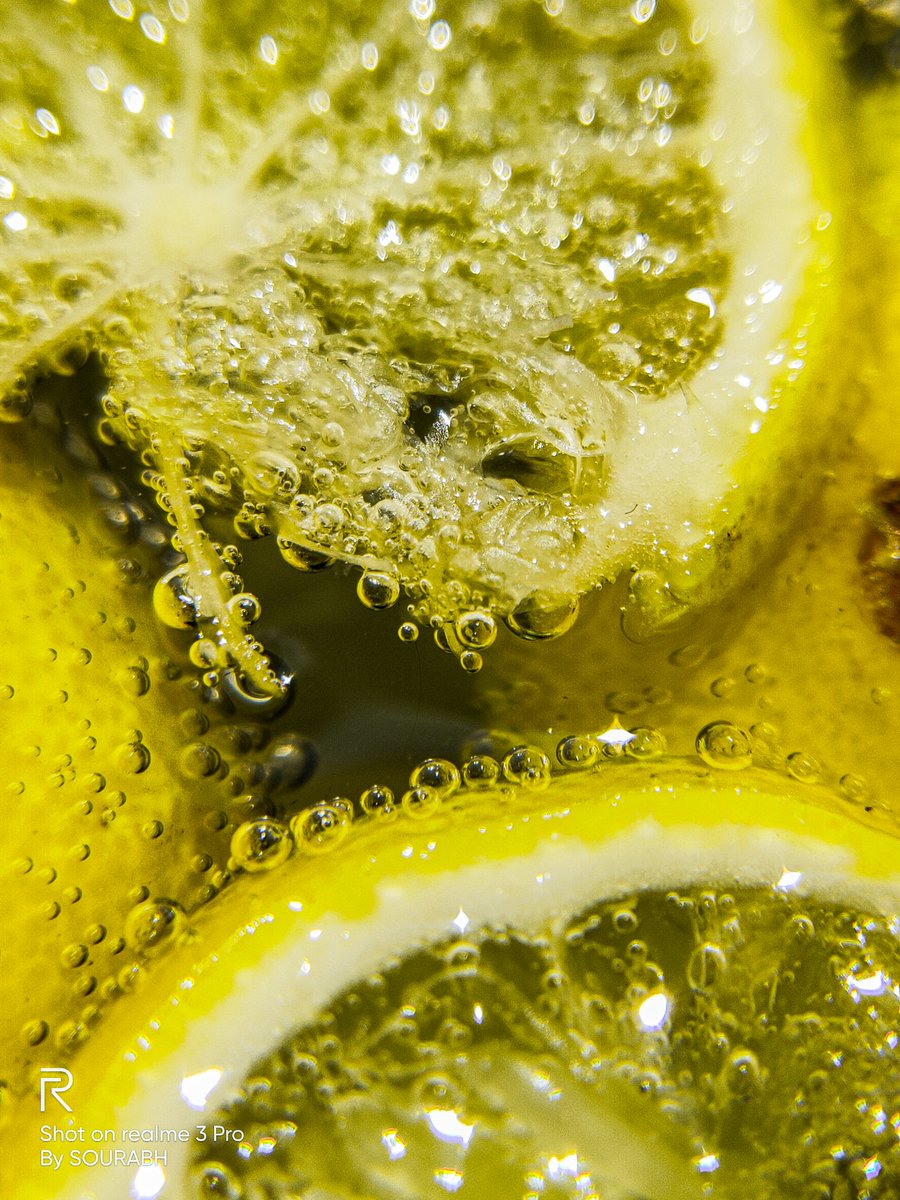 Sour_abh1's tweet photo. Easy peasy lemon squeezy 🍋
#closetoimmunity
#createathome

#realme
#shotonrealme 
@realmemobiles @realmecareIN https://t.co/foVCKHl4HN