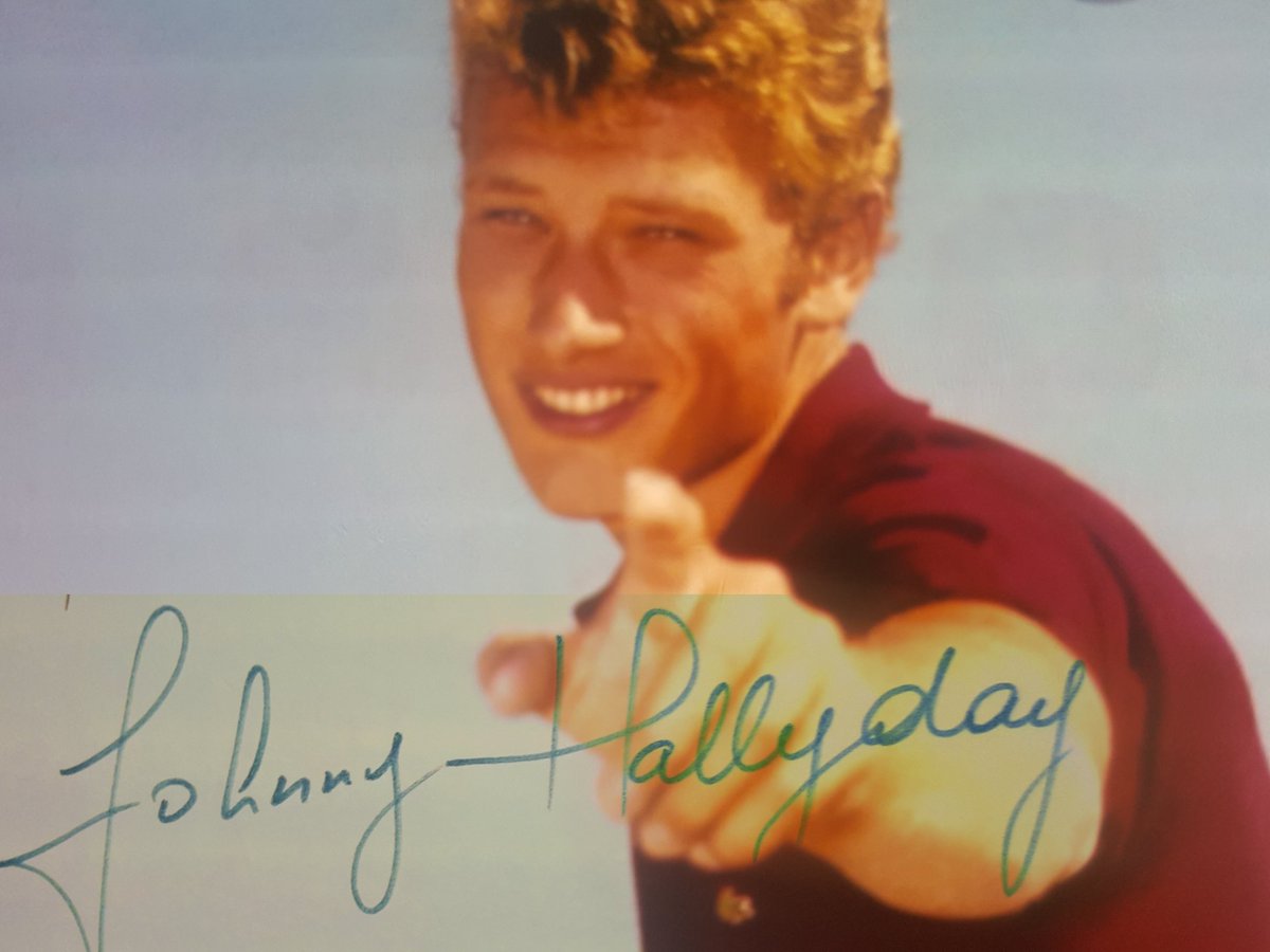 Hallyday Hashtag On Twitter