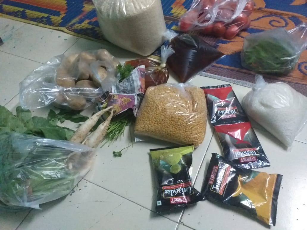 AICCTUhq's tweet image. Thanks to @FahadTISS and team. Parvez Alam and other workers from Giridih who were stranded at Santacruz have received ration. #MigrantsOnTheRoad #CoronaLockdown #HelpStrandedworkers