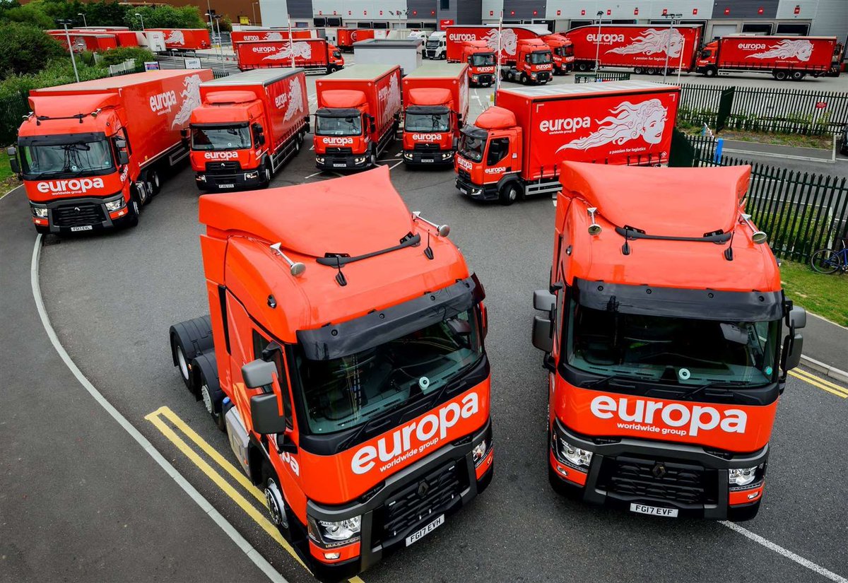 Kent_Online's tweet image. The Europa Warehouse in #Dartford assists @Accora_Ltd in specialist bed delivery to #NightingaleHospital buff.ly/3bAW5CW