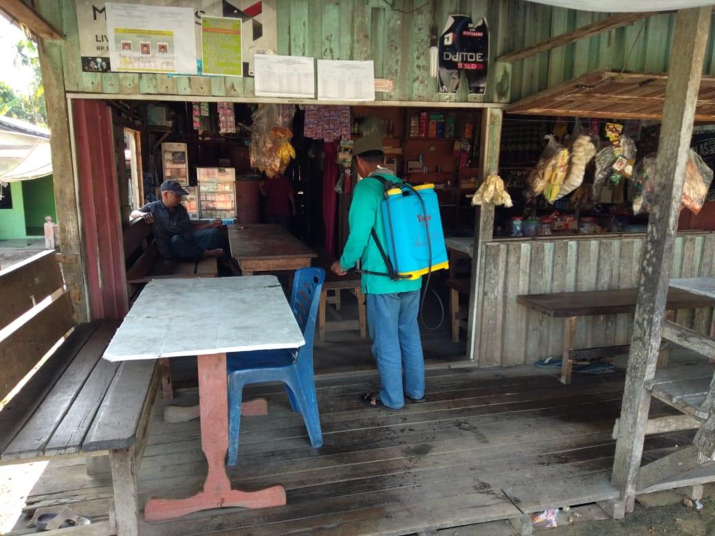 lestarianto86's tweet photo. Kami TPP kab. Kuansing propinsi Riau , sesuai arahaan Gus Menteri pd SE NO 8 2020 kemendes PDTT
#RelawanDesaLawanCovid19 
@halimiskandarnu 
@malik_haramain 
@imansyukri 
@taufikmadjid71 
@fachrilabalado 
@Kpw1Riau 
@DodiShawana 
@SazaliSofyan https://t.co/EVpl2zRjRi https://t.co/HUnQLrnsrl