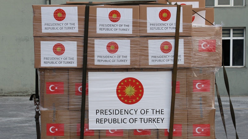 İtalya ve İspanya'ya yapılan yardımlar Türkiye Cumhuriyeti yerine Cumhurbaşkanlığı forsuyla gönderildi!
t24.com.tr/haber/italya-v…