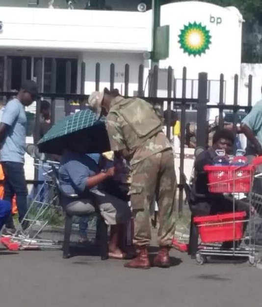 HermanMashaba's tweet photo. These are the things that give me the most hope. 

When I see such, I know we can come out of this stronger than before. 

Please share some examples of #LockdownUbuntu, so that I can share 🇿🇦

Let's counter the negativity with the positive SA spirit!

#Day6ofLockdown https://t.co/pVB5aEAinu