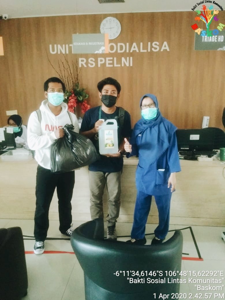 Kali ini kami menyampaikan donasi yang telah dikumpulkan berupa handsanitizer, APD dsb ke Rumah Sakit Pelni Petamburan

#sambungkebaikan #TerimaKasihOrangBaik #BaskomLawanCorona #dirumahaja