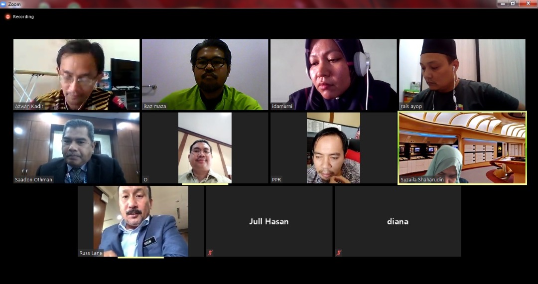 kpjpnm's tweet photo. Pada hari ini melaksanakan mesyuarat secara sidang video bersama sektor Pengurusan bagi menyelaraskan arahan dari peringkat Kementerian kepada JPN.
#jpnm https://t.co/NCGDE7stru