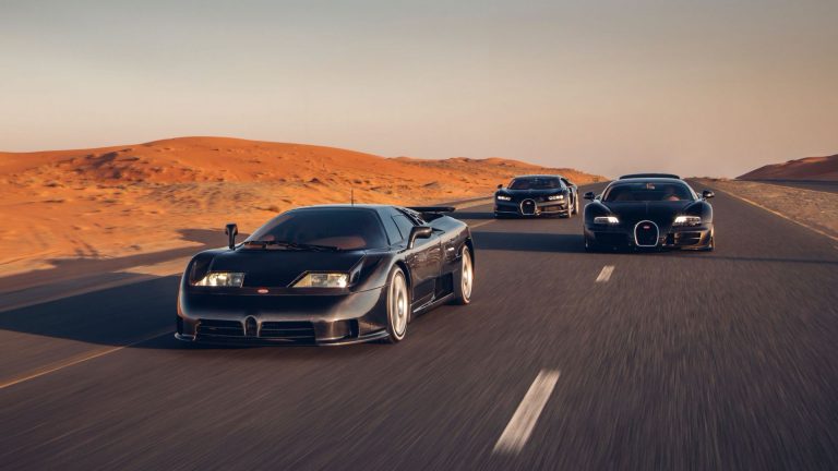 365Dubai's tweet photo. “Holy Trinity Of Modern Bugatti” Comes Together In Dubai For Rare Photo Op
https://t.co/drxE29fTKx https://t.co/OOnFQwdaBO