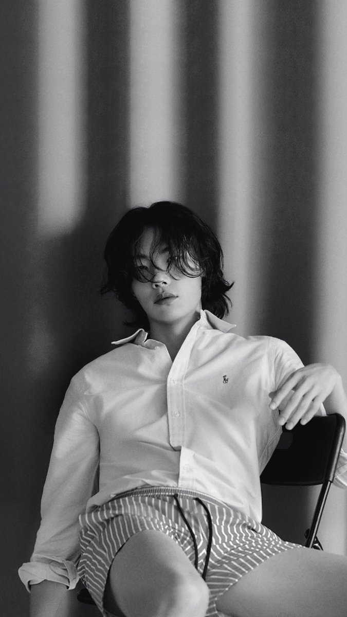 bye_mday's tweet photo. 200401 #폴로랄프로렌 비하인드 폰배경 
#류준열 
https://t.co/LofF6wLRig 
https://t.co/zItoRRTBZB https://t.co/dbonR8XtRu