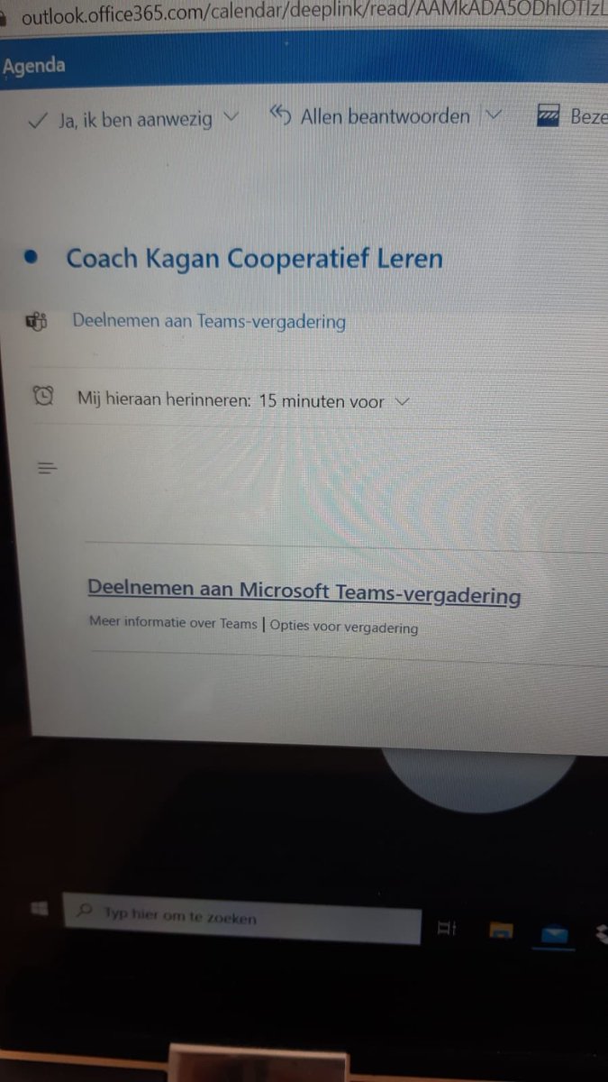 Je toch even sociaal verbonden voelen als je met elkaar on line contact hebt! Heel anders en de moeite waard! Gisteren ervaren met coaches KCL in opleiding. Ideeën uitgewisseld om straks als de groep er weer is, oog te hebben voor sociale verbinding @_bazalt