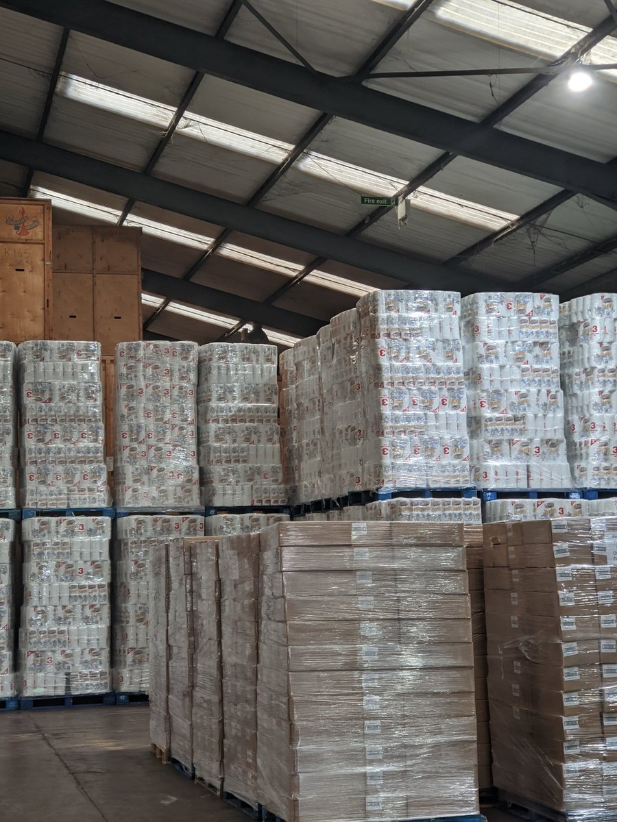 MalcoFreightLtd's tweet image. Delivered into us this morning to keep the #SupplyChain moving with delivery direct to store utilising our own fleet 🚛🚛 and @OurTPN #transportsolution #palletnetwork #keyworkers