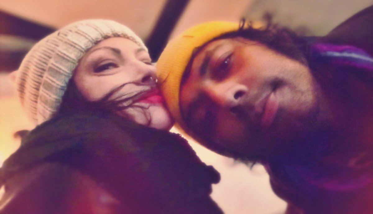Ezraaaaa10's tweet photo. @MalanasQueendom @SexWorkComplain @Coyoteri Fssw in nyc. On top of being impacted by covid19 I am being stalked by a violent &amp;deranged ex client who is doxxing &amp;trashing me on switter. In response, switter suspended MY acct, not his &amp;refuses to explain why. Details on my profile. Mine &amp;my bfs cashapp&amp;venmo is khaleeldimna https://t.co/ozXt8RzLZo