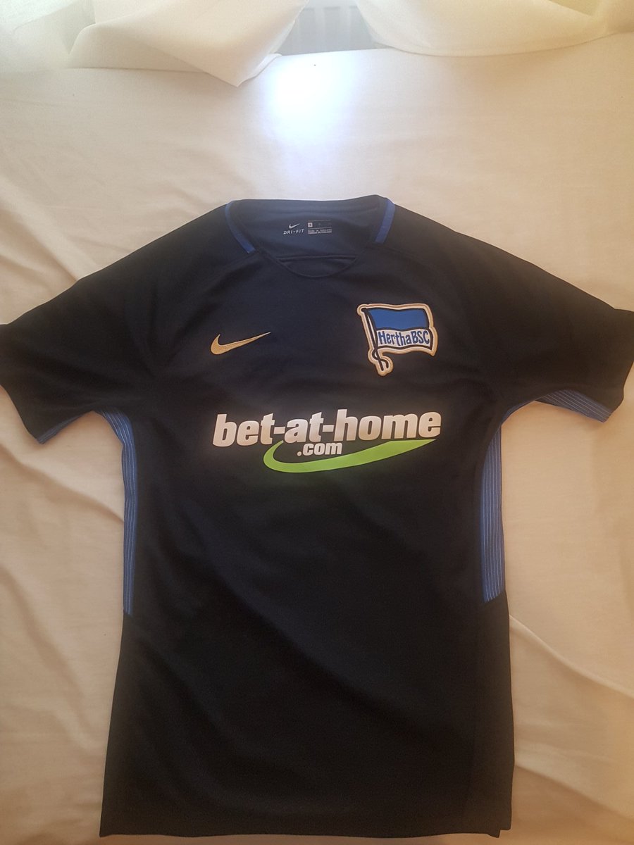 Day 9: Hertha Berlin away, 2017/18.Excellent, one of my absolute favourites. But of trivia for those that don't know, Hertha are named after a boat and are nicknamed Die Alte Dame, meaning 'The Old Lady'. 9/10