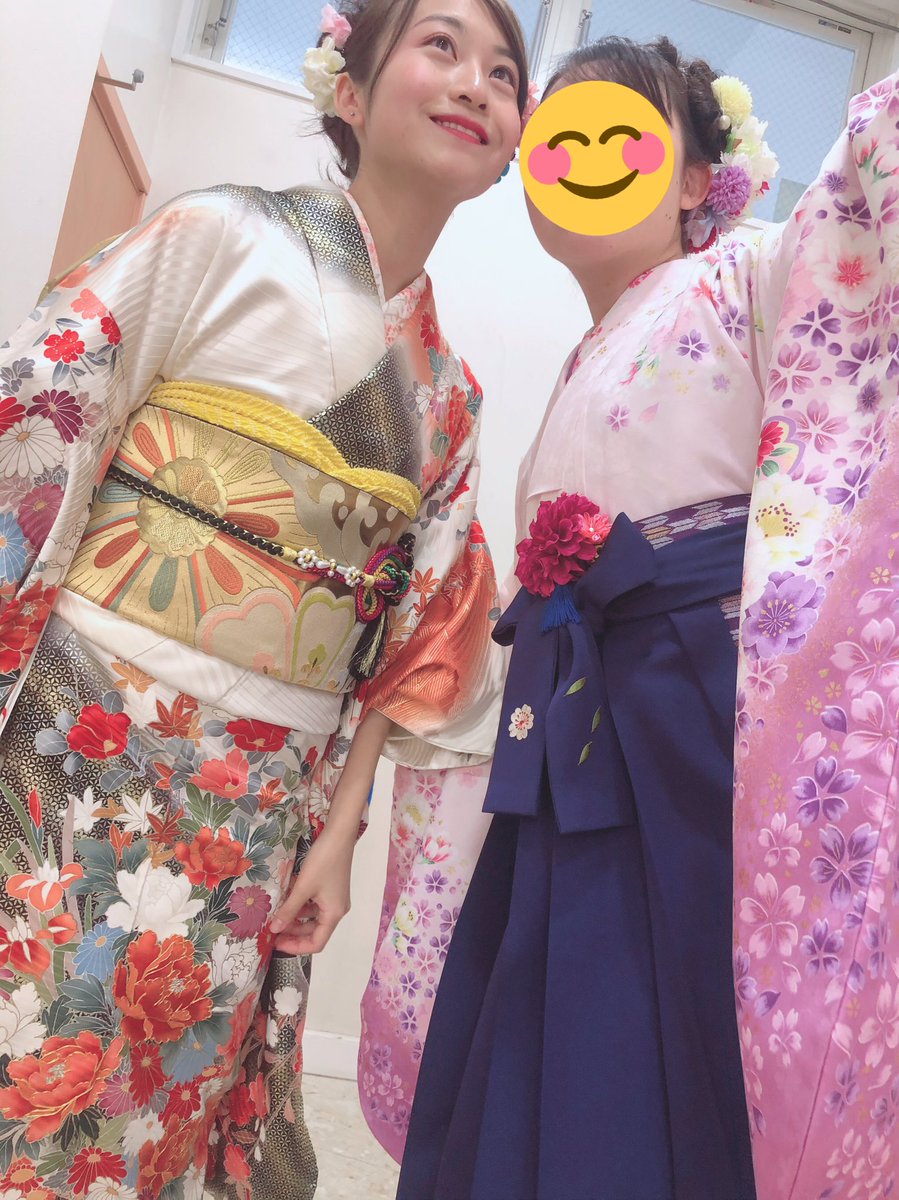 Mmode19_No2's tweet photo. お久しぶりです！！

先月、m-mode'19でバイセル様から頂いた振袖を着て成人式後撮りをして来ました👘
念願の、お姉ちゃんの卒業袴とのコラボ…🥺💭
良い思い出が出来ました💗

夏に思いっきり遊べるように落ち着くまではお家で大人しくします☺️ https://t.co/bzmYdSFXdH