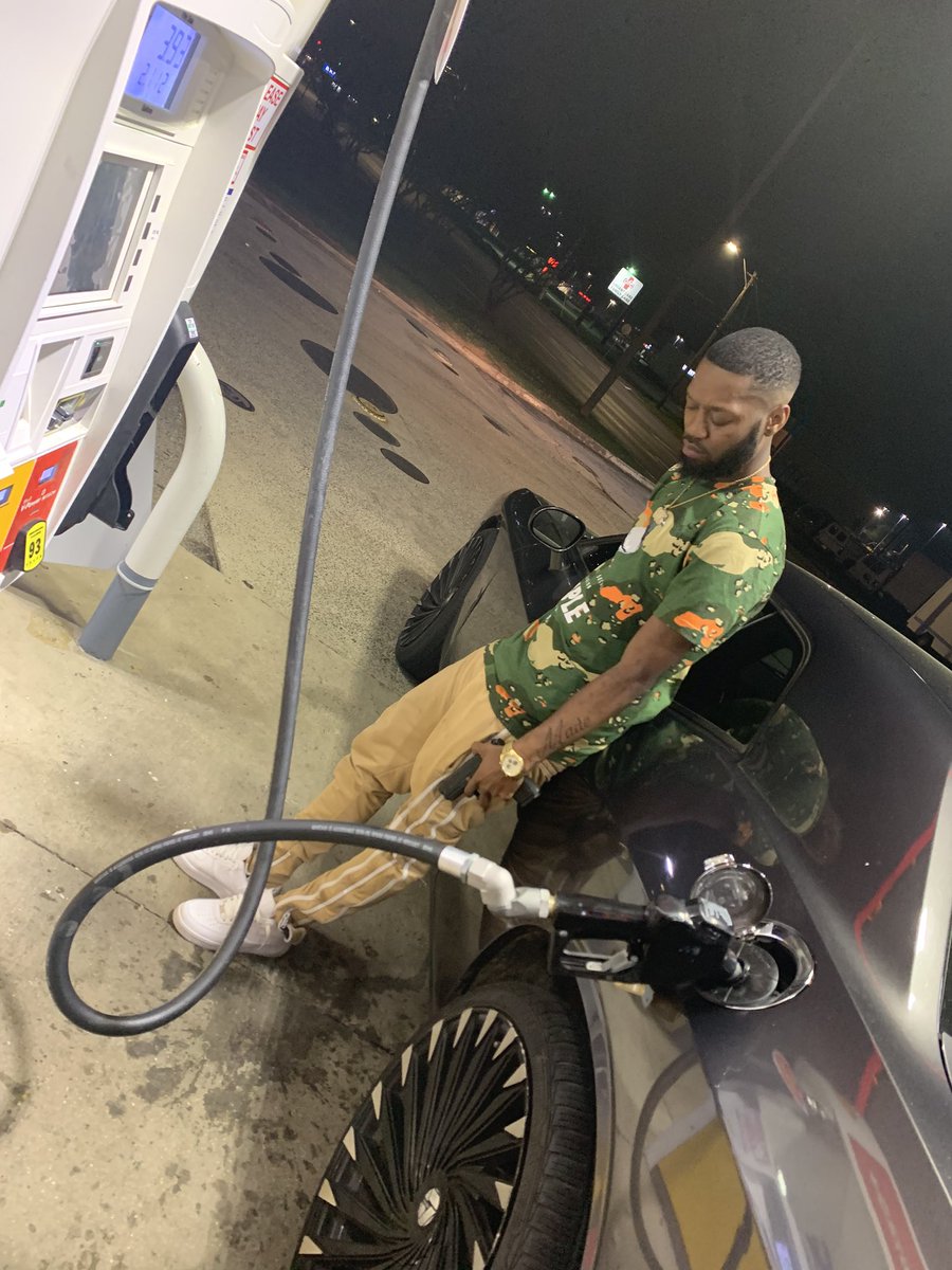 donnwunn's tweet photo. I never been known for fraud but I have pull a couple of cards ๐ฏ #FreeMyBrother #LLTGUY๐ https://t.co/CKC3YjFzPm