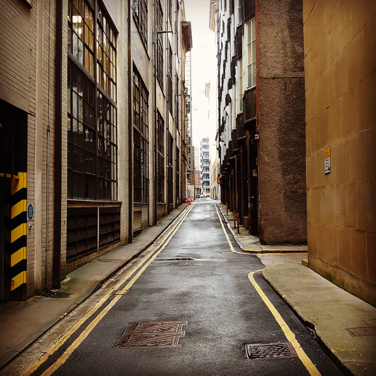 GlasgowLanes's tweet photo. #BothwellLane #Glasgow #Hiddensigns https://t.co/8xQ611tygA