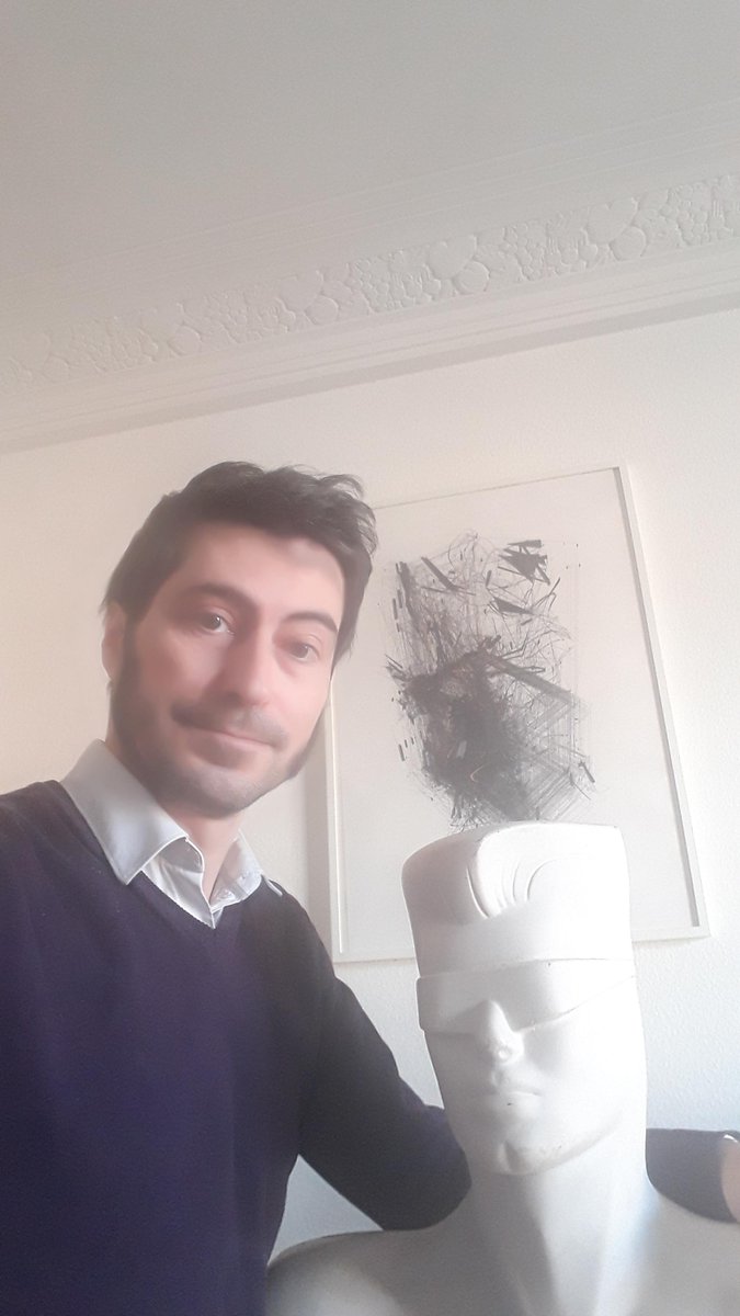DCbrain_feed's tweet photo. Alexandre, responsable interface/visualisation des données, vous présente un projet de generative art basé sur la data qui lui a particulièrement plu : Unwelcome Gaze, ou comment faire du beau avec des réseaux d'infrastructure de serveurs.
https://t.co/4yGNyT03A3
#DCbrainRemote https://t.co/5935pkUIfk