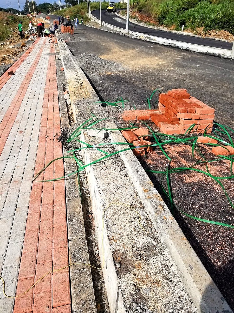 KURAroads's tweet photo. Mbagathi Way - Upper Hill Link Road Project is substantially complete. We appreciate your patience and cooperation as we endeavor to provide an efficient urban network. @PDUDelivery @TransportKE @Ma3Route https://t.co/lFcLdhMp0e