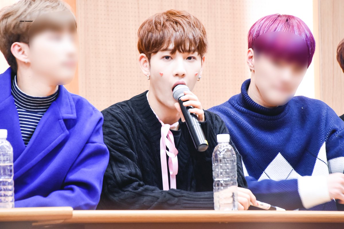 CODE_950414's tweet photo. 180225 영등포 팬싸

#원포유 #비에스 #이영수 #영수 #14U #BS #ワンフォーユー #ヨンス #ビエス https://t.co/p03mw33qMx