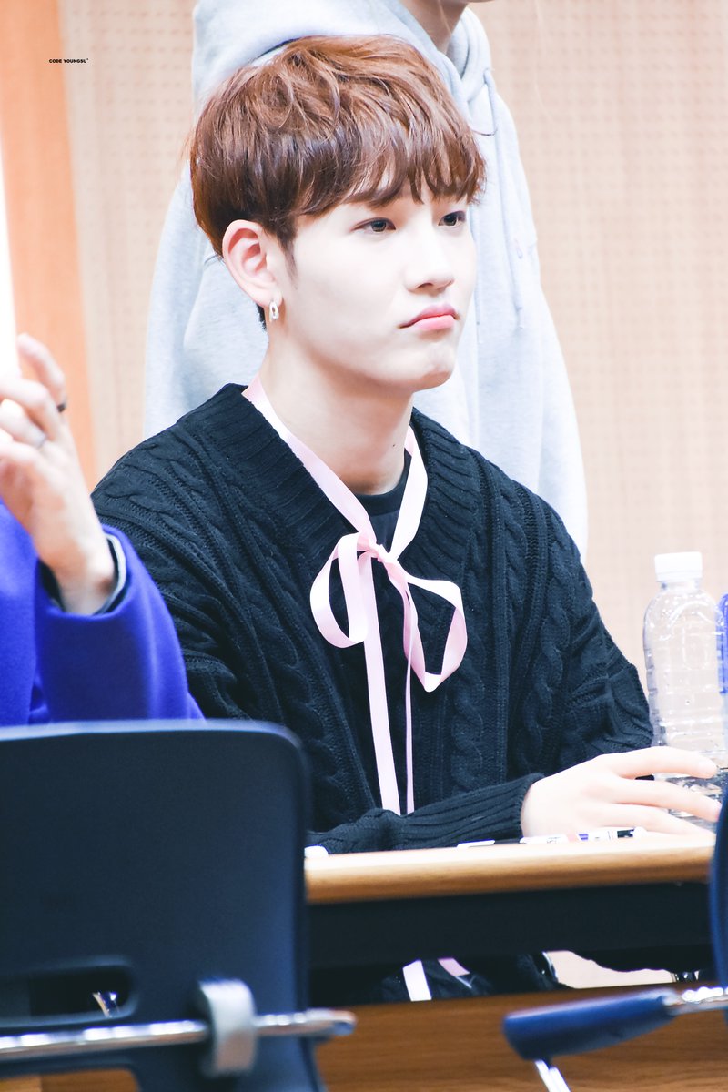 180225 영등포 팬싸

#원포유 #비에스 #이영수 #영수 #14U #BS #ワンフォーユー #ヨンス #ビエス