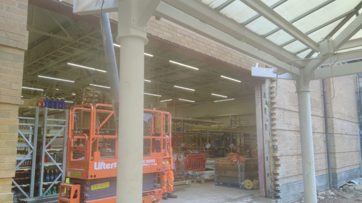 Works now completed at the new B&amp;Q in Oxford, on behalf of the Principal Contractor HB Projects Ltd. With a short time frame to complete, good teamwork resulted in a well-executed plan. Hands up to HB Projects management team, we are grateful to be a part of this exciting project