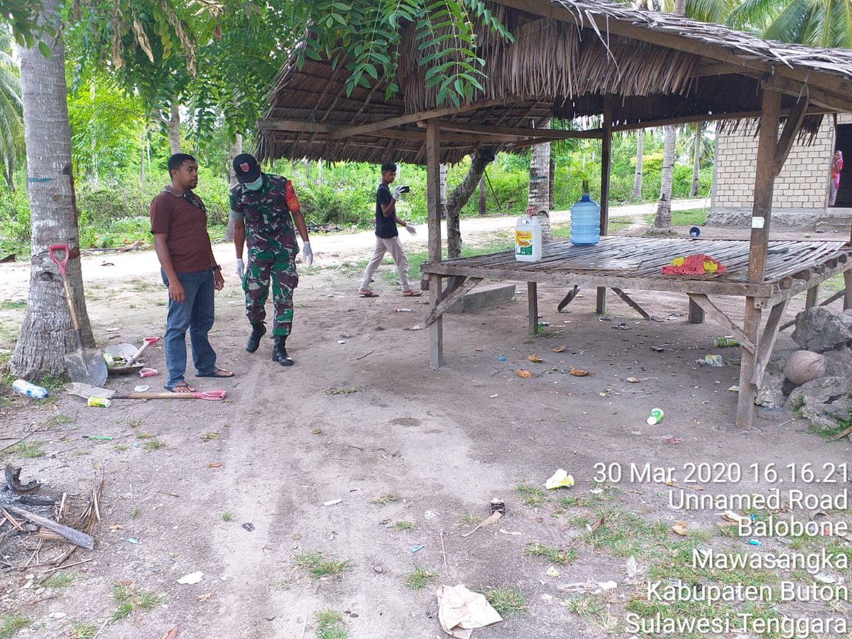 HasirunSpd's tweet photo. Pendamping Desa Kec. Gu, Buton Tengah, SULTRA
Sesuai arahan Gus Menteri sesuai pada SE No. 08 2020 &amp; Protokol Penanganan Covid19 Kemendes PDTT untuk Desa.
#RelawanDesaLawanCovid19
@halimiskandarnu @anwsanusi
@malik_haramain @imansyukri
@taufikmadjid71 @fachrilabalado https://t.co/tdYqJY3Sxn