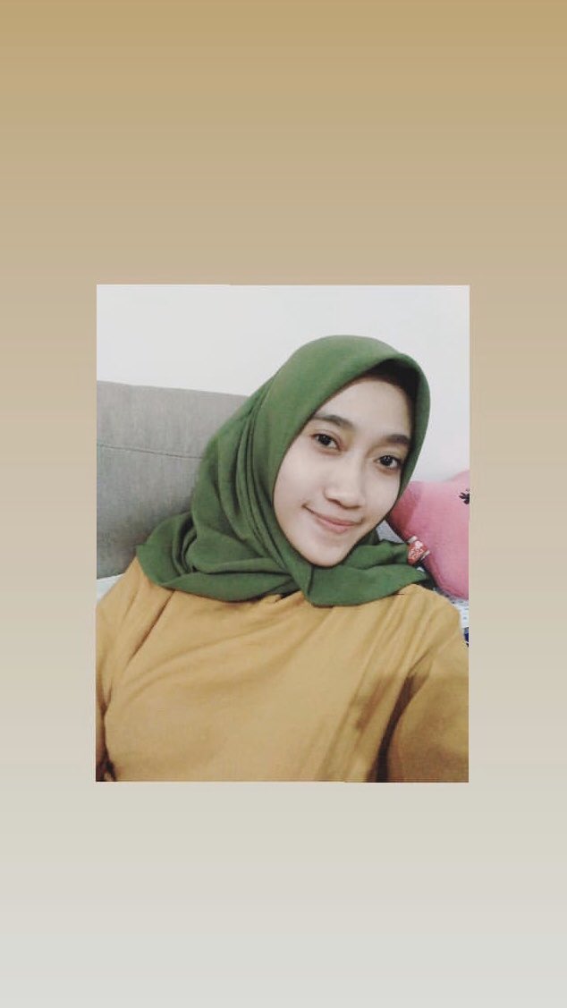 hertriapusp_'s tweet photo. #RabuAmbyar https://t.co/aNOhWblFfy