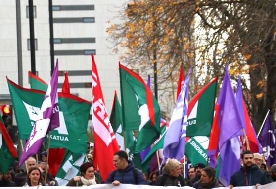 LAB y ELA hemos formulado varias peticiones al Delegado del Gobierno español de la CAPV porque es prioritario limitar la expansión del COVID-19 y adoptar medidas para cuidar de la salud de la ciudadanía

Carta a Denis Itxaso
👇👇👇
lab.eus/es/lab-sindika…