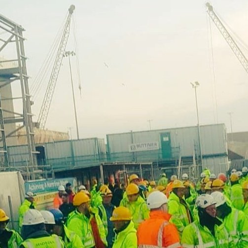 DaveBlacklist's tweet photo. Dear .@AlokSharma_RDG 
Please explain how your government justifies sending tens of thousands of #construction workers onto cramped non-essential projects is good for public health? Our co-workers &amp; family members will pay the price. 

#ShutTheSites #PAYEveryworker https://t.co/TPlTboF076