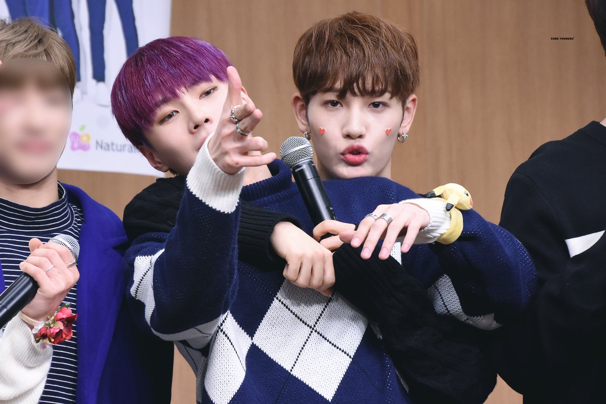 CODE_950414's tweet photo. 180225 영등포 팬싸

#원포유 #비에스 #이영수 #영수 #김도혁 #도혁 #14U #BS #DOHYUK #ワンフォーユー #ヨンス #ビエス #ドヒョク https://t.co/QSzdtSV7R9