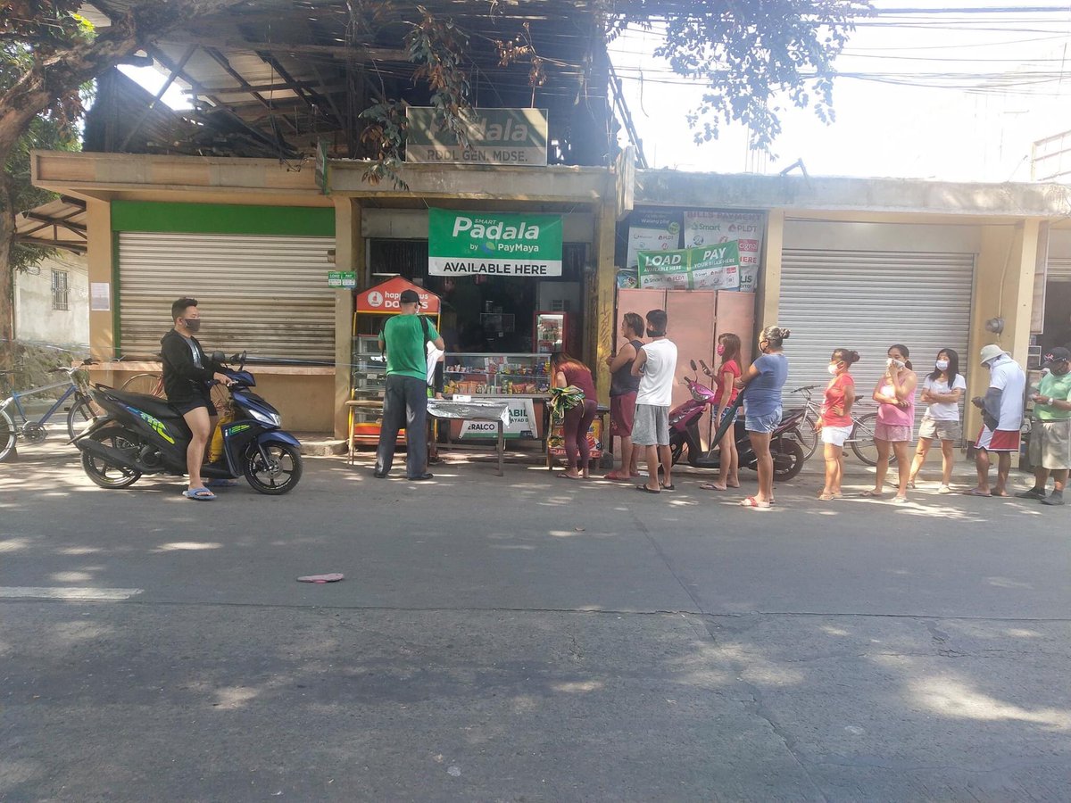 At a time when most Filipinos have the crucial need to send money, Smart Padala by <a href="/PayMayaOfficial/">PayMaya</a> centers have become the lifeline for many Filipinos who are either sending or receiving money amid the community quarantine. #PayMayaForEveryFilipino