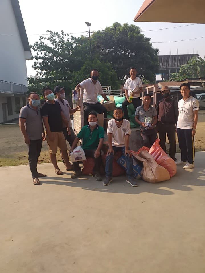 gkzhimomi's tweet photo. My sincere gratitude to Pastor & Deacons of Unity Village Sumi Baptist Church for distributing essential food items to over 40 families in my neighborhood.
This Samaritan work will help needy families to sustain during lockdown period.
#COVID19
#StayHomeStaySafe https://t.co/4yrnjGCfw1