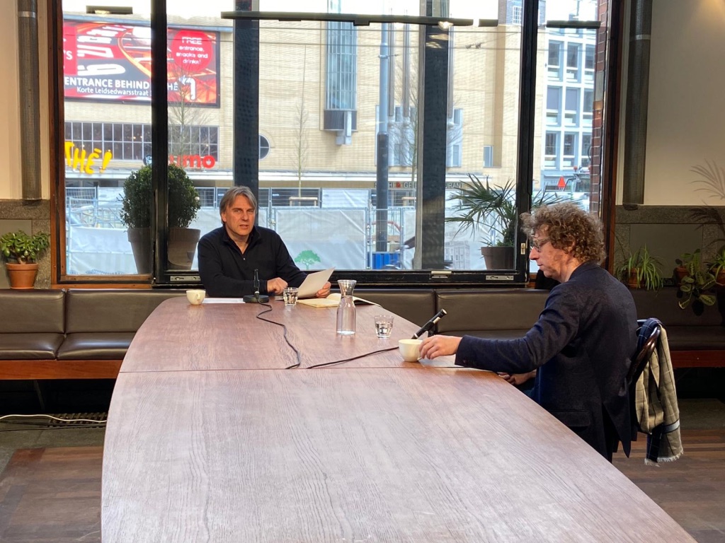 YoeriAlbrecht's tweet photo. Ik sprak @arnonyy over zijn gedachten rondom de lockdown, de macht van de staat en onze politieke toekomst. Uitzending op https://t.co/ls0CdpGkUl om 12:00, om 15:00 en om 19:00 uur. https://t.co/H6KA8FRSN1