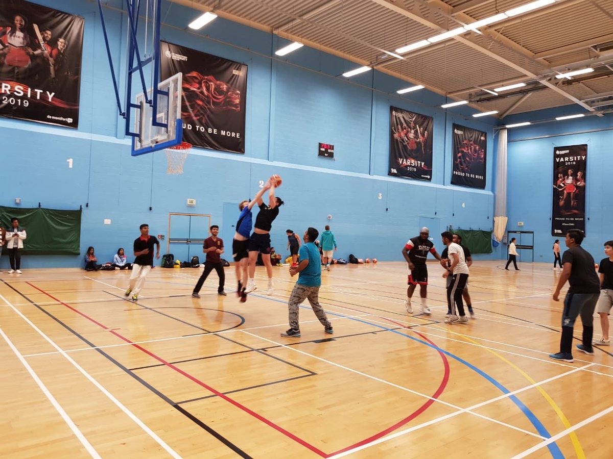 International Welcome Week 2️⃣0️⃣1️⃣9️⃣

At the start of every academic year we join forces with @dmuintsupport to run a fun sporting event for all the new international <a href="/dmuleicester/">dmuleicester</a> students 🌍

Check out the action from the start of this academic below 👇

#HealthyDMU