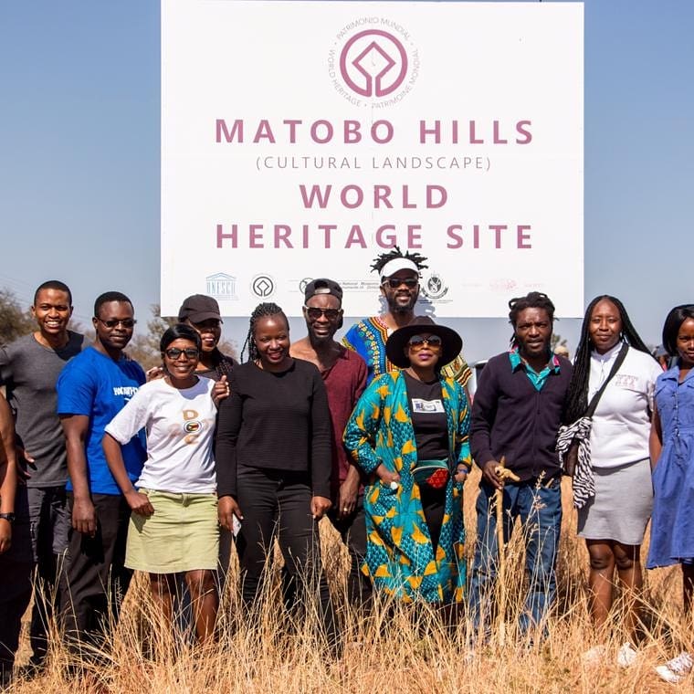 SouthernAfrArts's tweet photo. 1 day left till the @ConnectedSahara digital launch! We look forward to seeing the network connect people within the creative entrepreneurial ecosystem through its work
#ConnectedSahara #SouthernAfricaArts
#Solutionsforcreatives #ConnectedSaharaLaunch2020 #africasentrepreneurs https://t.co/iFL4jRwKsu