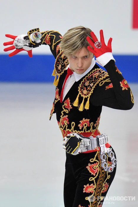 フィギュアスケーターがライダーベルトを装着した結果？めっちゃかっこいいwww