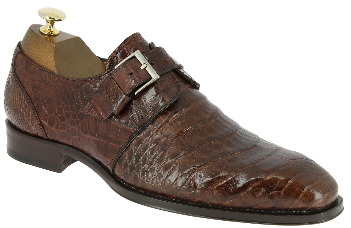 Center51_Paris's tweet photo. Center 51 vous présente le modèle Chaussure à boucle Mezlan 4312 véritable crocodile cognac à 499,00 € #center51 #chaussures #KFC #blackfash https://t.co/PWni0WeqT5