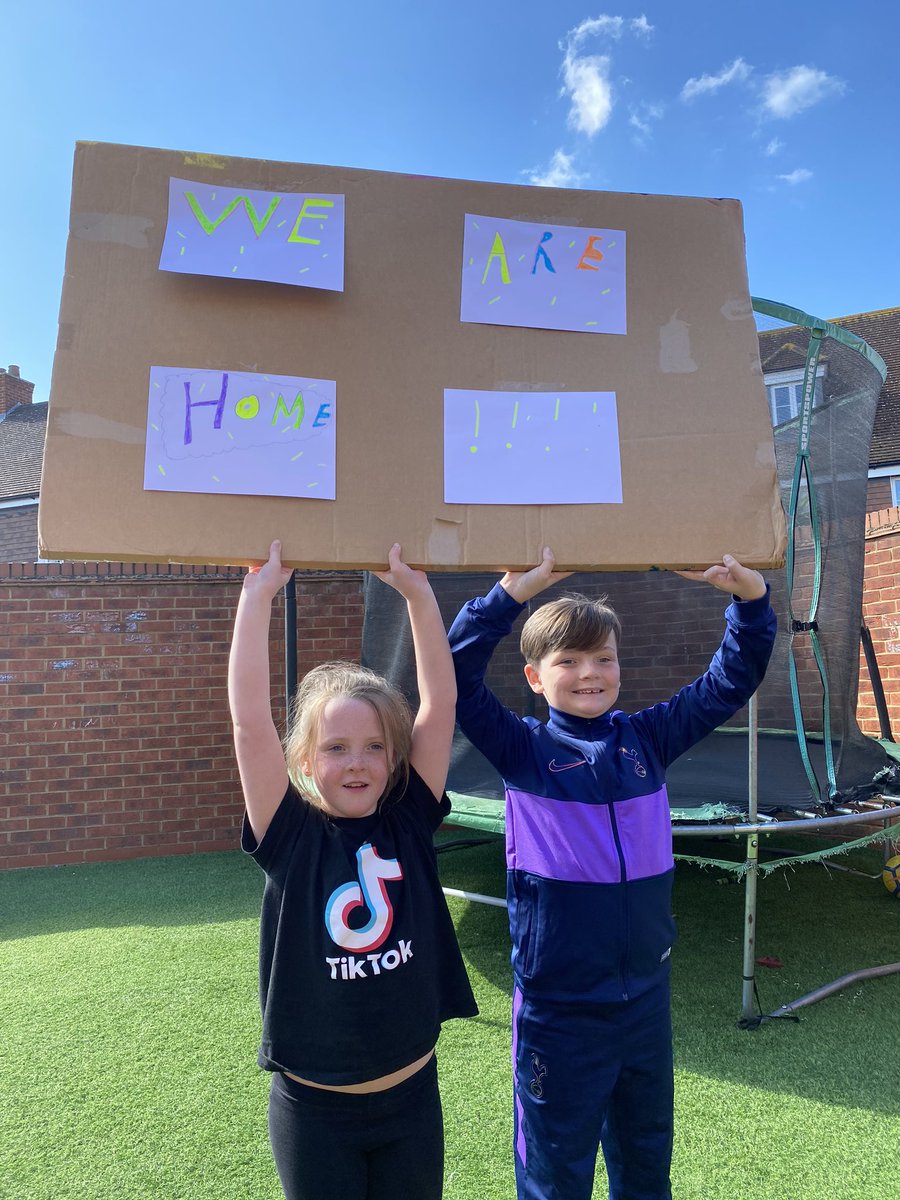 MarieBlaze3's tweet photo. @TunstallPrimary Archie and Ava are still looking..... https://t.co/Tm9BwjZfhe