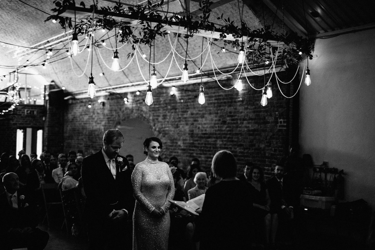 MonetEvents's tweet image. Love this photo by @mbhweddingphotography. The beautiful Fee &amp;amp; Ollie getting married at Shoreditch studios. Our industrial themed focal point with foliage, thistles &amp;amp; festoon lighting. This has to be one of our favourite creations. 👏🏻to @bpg_event for the lighting, just perfect.