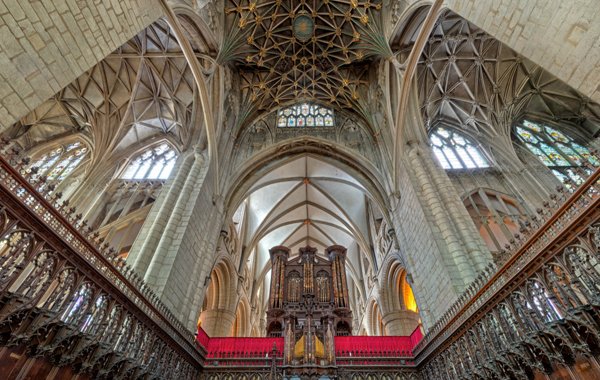 VisitGloucester's tweet photo. Explore historic #Gloucester whilst you're stuck on the sofa 🏛️📱 https://t.co/onv7zEjJsF

Here's a round up of virtual tours, exhibitions and more!
#visitgloucester #virtualtour #stayathome #heritage #history #lovegreatbritain

@VisitEngland 

(image by @PhotosbyKev ) https://t.co/r7CxT9lOpa