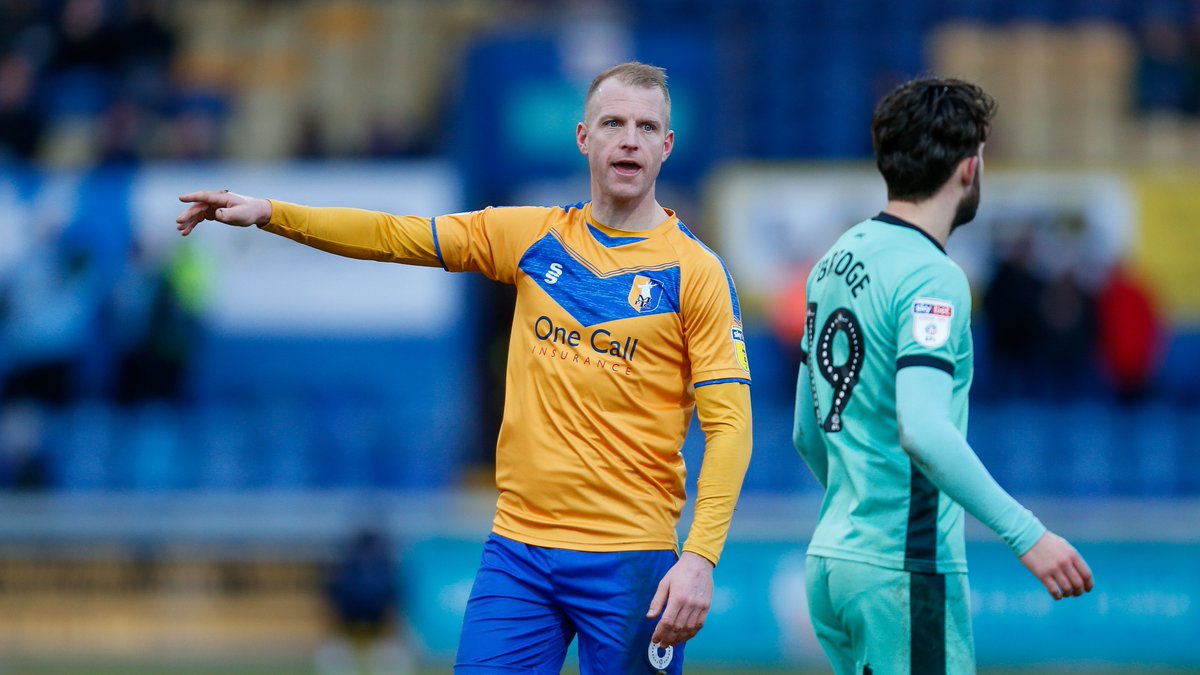 Mansfield Town FC (@mansfieldtownfc) on Twitter photo 🙌 Midfielder Neal Bishop has become the second #Stags' player to sign up for the NHS volunteer scheme, along with winger <a href="/CJHamilton11/">CJ Hamilton</a>.
👏 Great effort, Bish! 🙌 Midfielder Neal Bishop has become the second #Stags' player to sign up for the NHS volunteer scheme, along with winger <a href="/CJHamilton11/">CJ Hamilton</a>.
👏 Great effort, Bish!