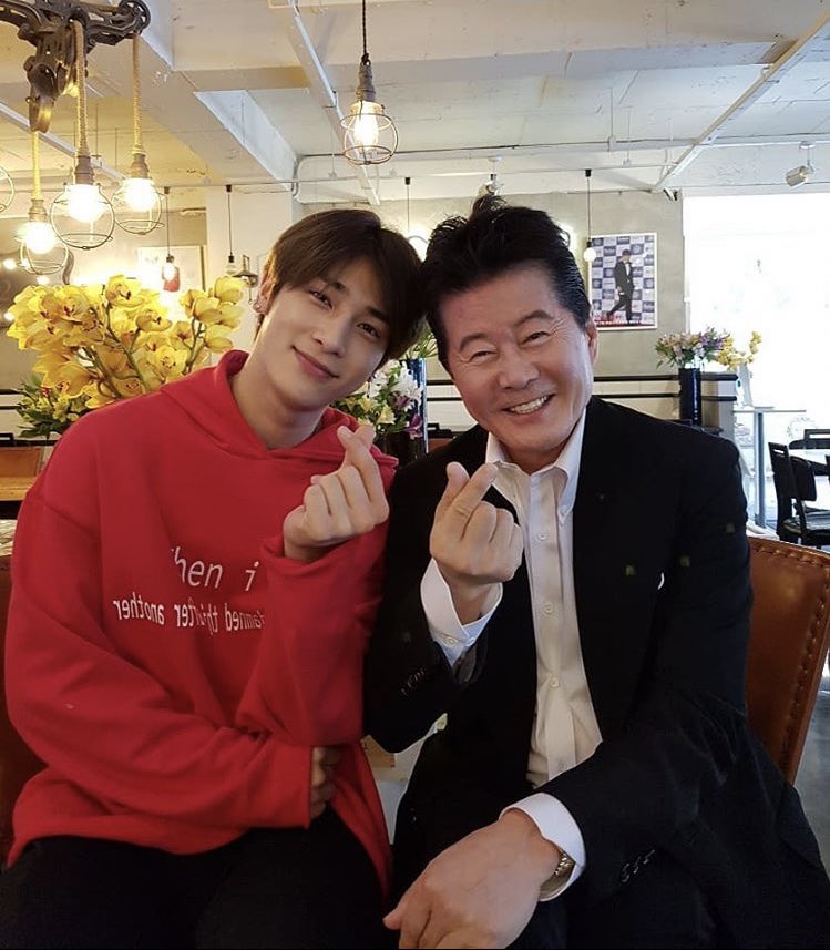Yohanscalet99's tweet photo. 네네 알게쩌요 우리 애들은 스윙으로 보내주세요 https://t.co/zebEhNelgF