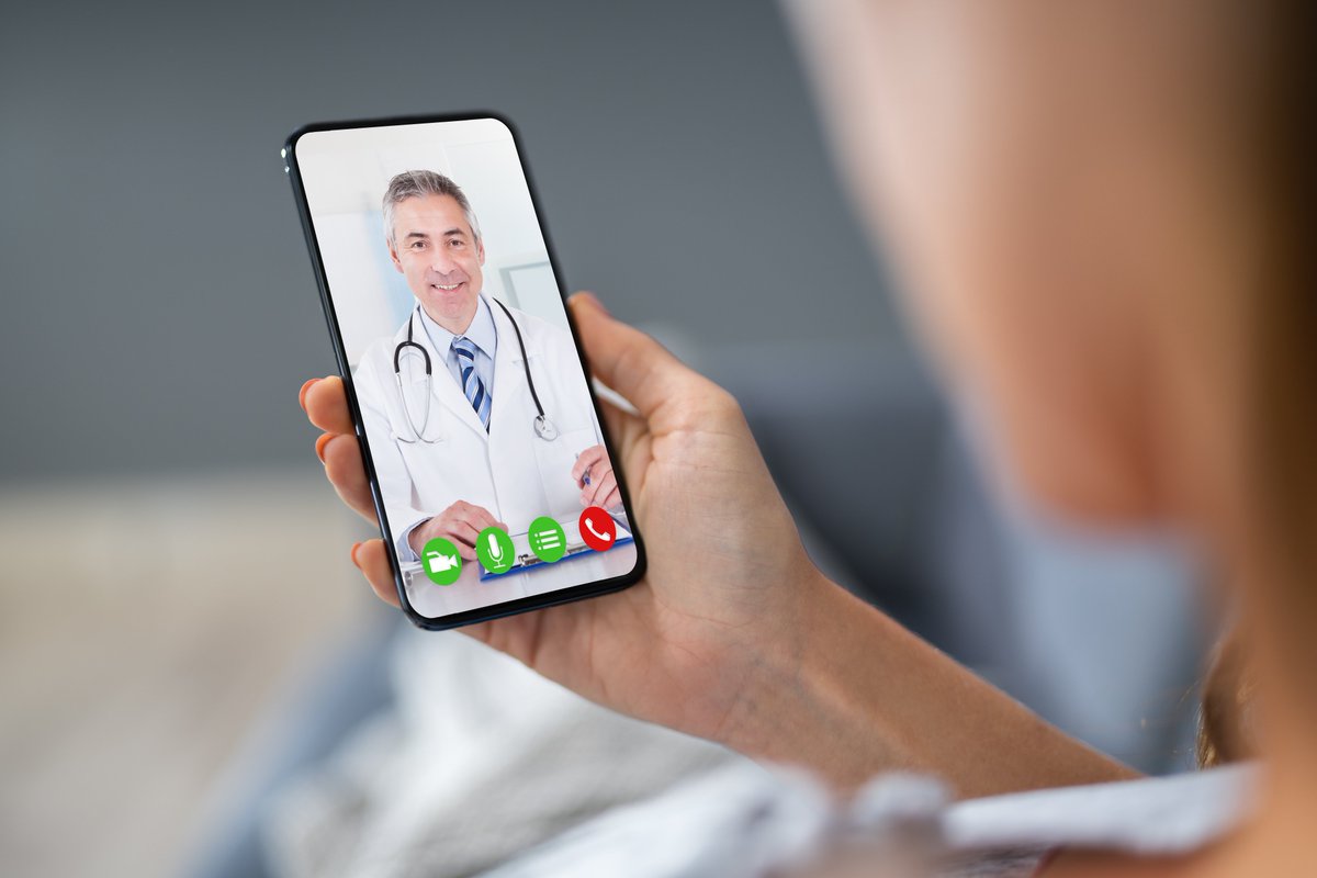 Flaster's tweet photo. Check out this legal alert by FG's @UrbanDonna discussing the FCC’s proposed guidance to secure emergency approval to distribute $200 million from the #CARES Act to eligible healthcare providers for #telehealth services: https://t.co/sr6i5yaugC https://t.co/fisNQigF1c