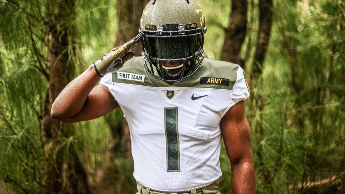 LukrichCoco's tweet photo. Honored to receive an offer, and opportunity to serve, from Army West Point!! 🇺🇸🇺🇸 @CoachTuitele @ArmyWP_Football https://t.co/DCNzAHySUl