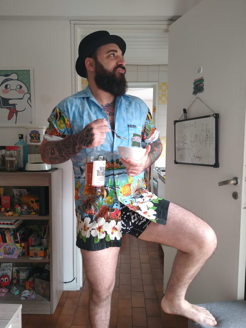 Hoy cumplimos 3 años en <a href="/whereverbar_ba/">Wherever Bar</a>, no podemos hacer nuestro clásico quilombo. Pero con <a href="/damutante/">damutante*</a> lo festejamos igual. Cuando termine ésta mierda vamos a romper todo, por el aniversario y xq es lo que hay que hacer. #esunquilombo